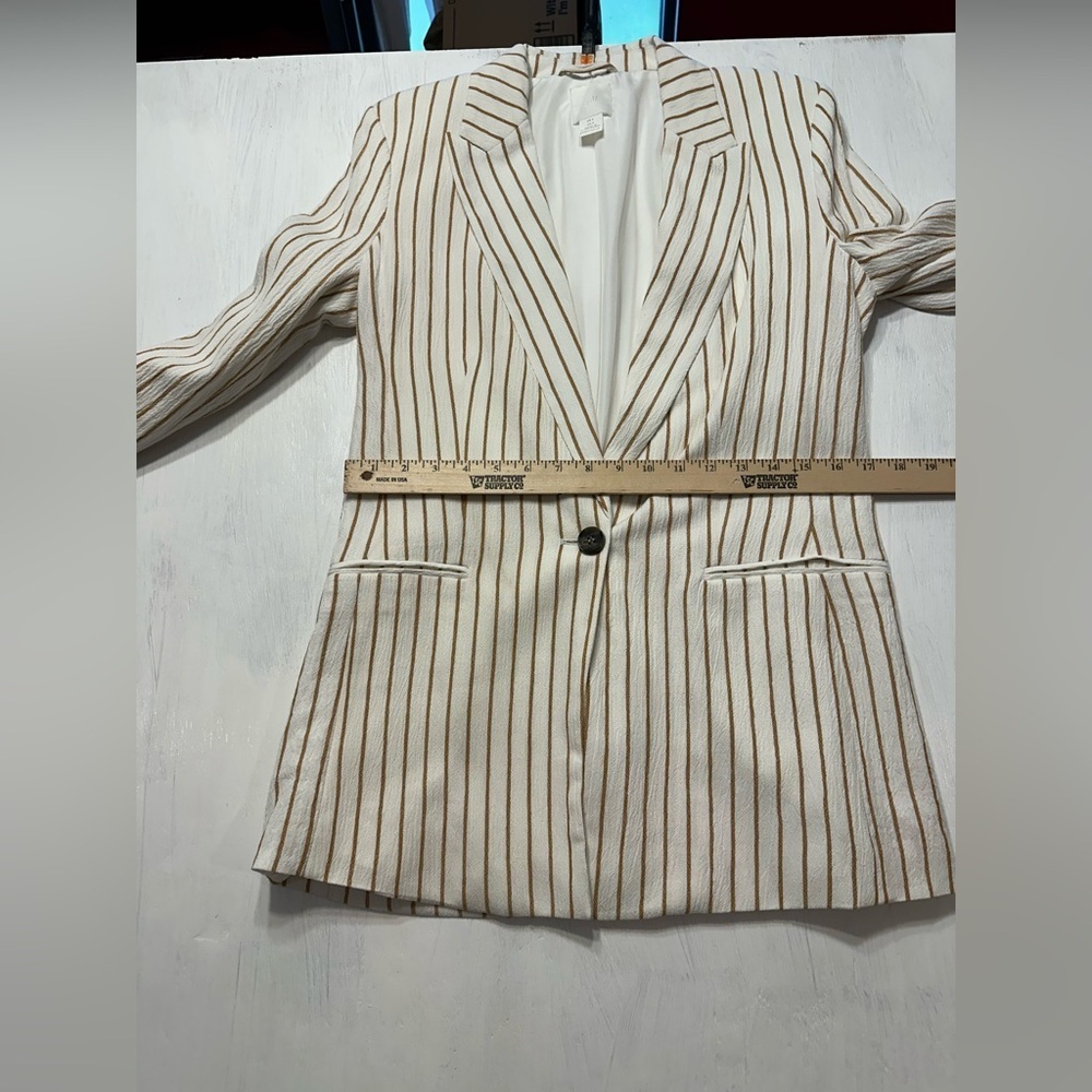 H&M Women’s Blazer US 6 | Beige White Pinstripe | Longline One-Button - Picture 8 of 9
